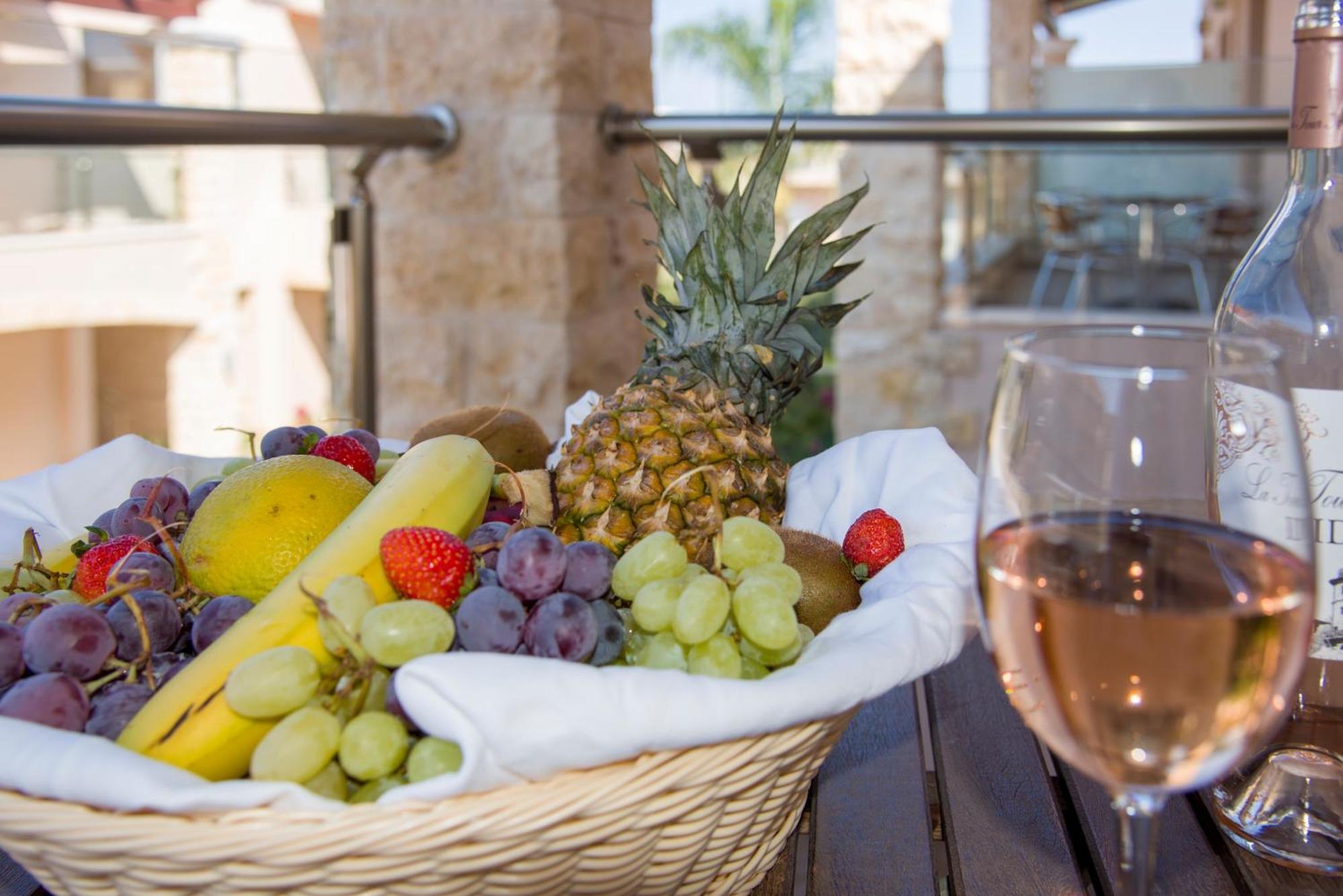 Isida Hotel Agia Marina Room photo